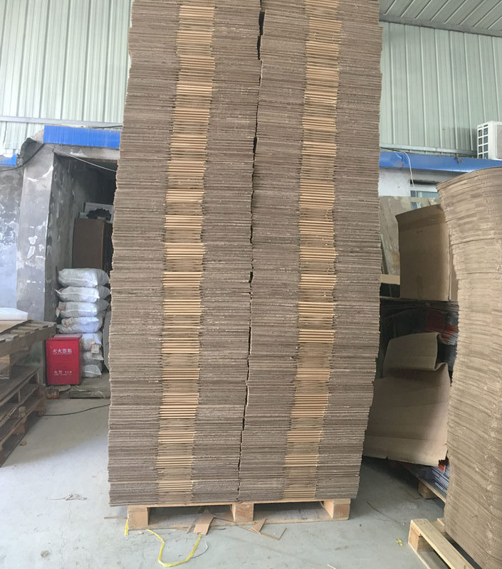 紙箱生産車(chē)間